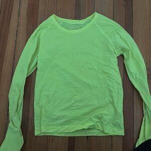 Long sleeve yellow lululemon swiftly tech(NO LONGER SOLD)